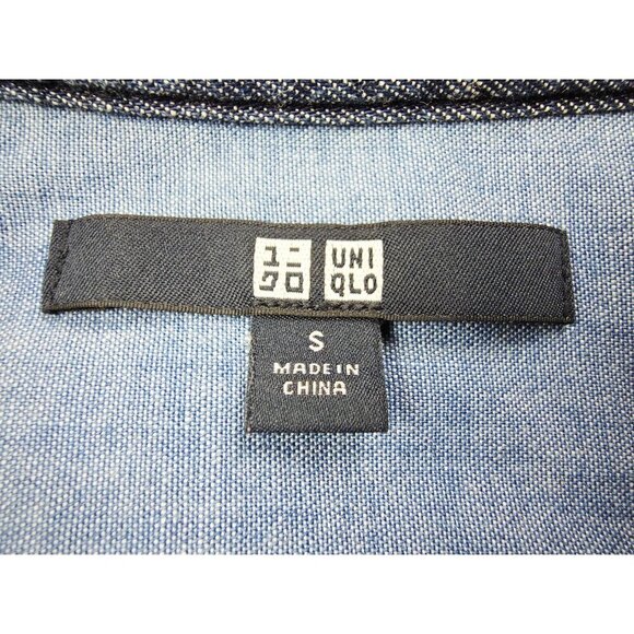 Uniqlo Size Small Womens Blue Denim Long Sleeve Button Up Cotton Pocket Shirt - Picture 6 of 8